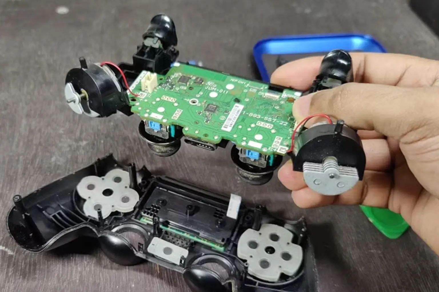 PS4 kol teknik servis